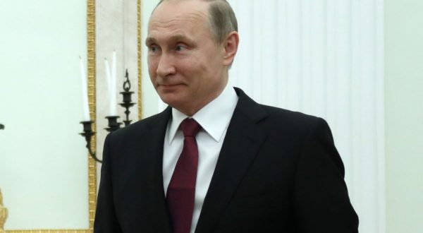 Putin “Difenderemo popolo russo da ogni tradimento interno”