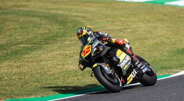 Bezzecchi batte Bagnaia e vince la Sprint Race di Assen