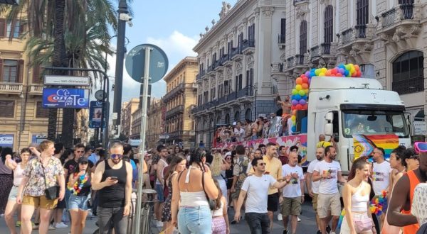 Il Pride “invade” Palermo ma è polemica sul patrocinio del Comune