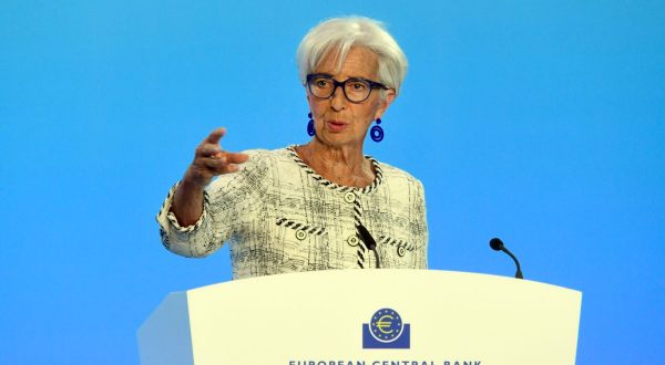 Bce, Lagarde “A luglio nuovo rialzo dei tassi”