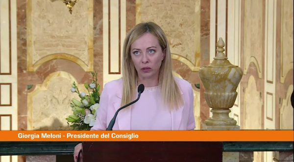 Meloni “Pronti a organizzare la conferenza su migrazione e sviluppo”