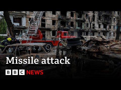 Russia missile strikes hit home city of Ukraine’s President Zelensky – BBC News