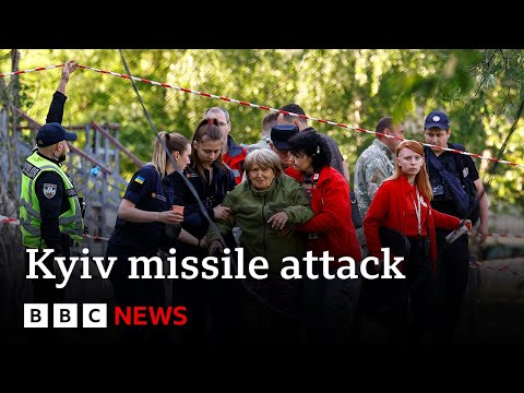 Ukraine: Three killed in overnight missile attack on Kyiv – BBC News