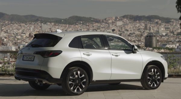 ZR-V, il nuovo Suv ibrido di Honda