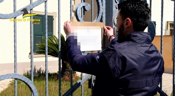 Lucca, Gdf sequestra un milione a società immobiliare