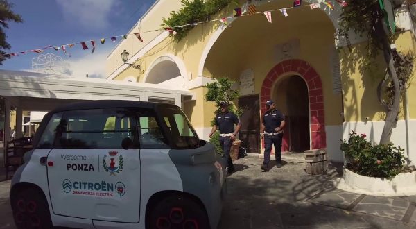 Citroën porta la mobilità elettrica a Ponza