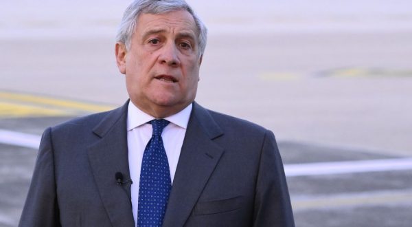 Ue, Tajani “Il Ppe non si alleerebbe mai con Afd e con la Le pen”