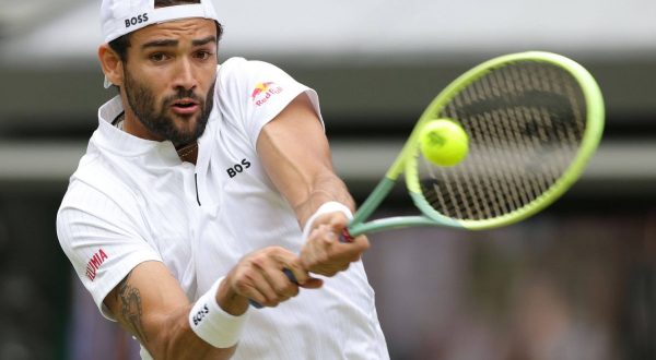 Berrettini lotta ma cede in 4 set contro un super Alcaraz