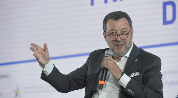 Scioperi, Salvini “Appoggio i lavoratori ma sono pronto a intervenire”