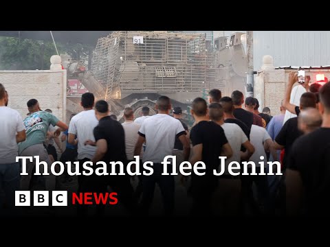 Jenin camp: Thousands flee after Israeli raid in West Bank – BBC News