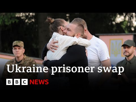 Ukraine welcomes home army commanders after prisoner swap – BBC News