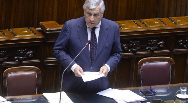 Niger, Tajani “Gli italiani possono partire con un volo speciale”