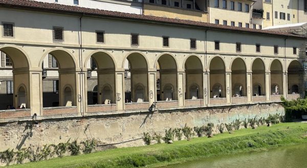 Corridoio Vasariano a Firenze, al via ripulitura delle colonne