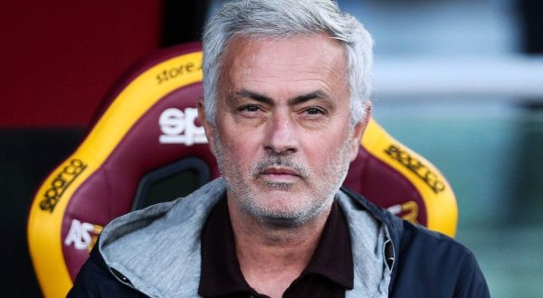 Non solo Azmoun per la Roma, Mou “Arriverà un’altra punta”