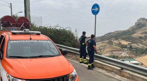 Incendi in Sicilia, disposto presidio e pattugliamento delle zone ad alto rischio