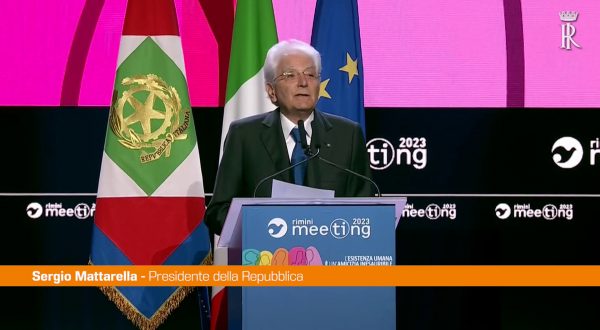 Mattarella ai giovani “Non fatevi chiudere in mondi separati”