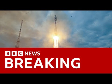 Russian spacecraft crashes into the Moon – BBC News