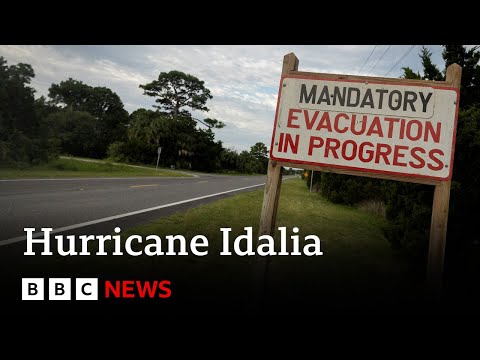 ‘Life-threatening’ Hurricane Idalia about to hit Florida – BBC News