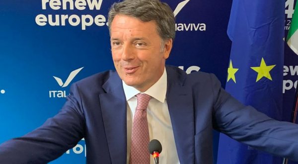 Renzi “Mi candido al Parlamento Europeo con il Centro”