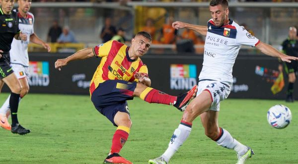 Il Lecce continua a sognare, Oudin stende il Genoa