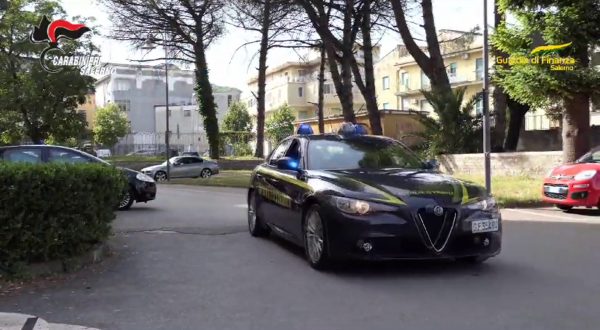 Illecita assegnazione di alloggi popolari, tre arresti a Salerno