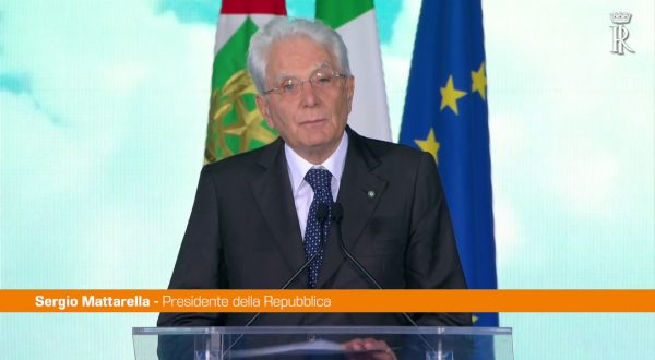 Mattarella “La scuola è la più importante risposta al degrado”