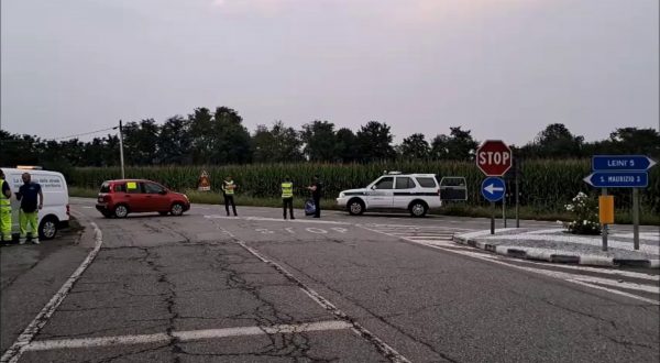 Aereo Frecce Tricolori si schianta a Torino, rilievi in corso