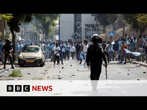 Israel considers steps to deport rioting Eritreans after Tel Aviv violence – BBC News