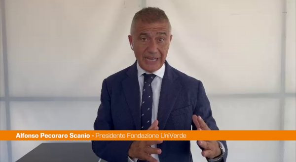 Pecoraro Scanio “Pomodoro e Pizzaunesco al Pizzavillage a Milano”