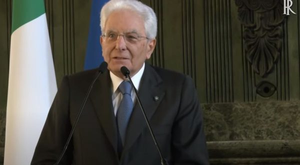 Mattarella “Le regioni sono l’asse portante del Paese, colmare i divari”