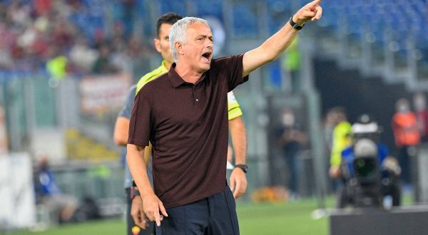 Mourinho “Turnover col Servette, Dybala in panchina”