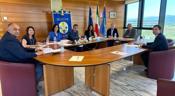 Calabria, Giunta commissaria 7 comuni che non hanno aderito ad Arrical