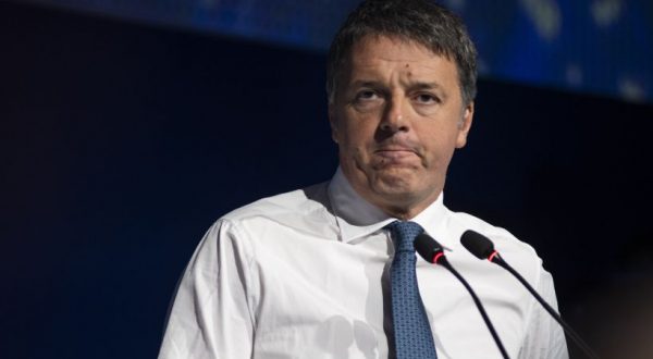 Manovra, Renzi “Da Governo cialtroneria, elementi di falso ideologico”