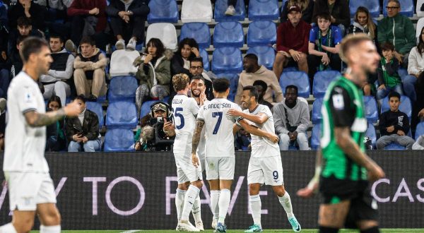 La Lazio continua a risalire, 2-0 al Sassuolo