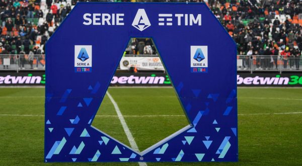 I diritti tv 2024-29 della Serie A assegnati a Dazn-Sky