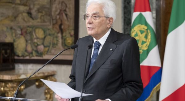 Mattarella “Sanità responsabilità pubblica da non eludere”