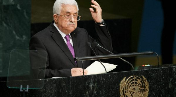 Abu Mazen chiede un vertice arabo per Gaza