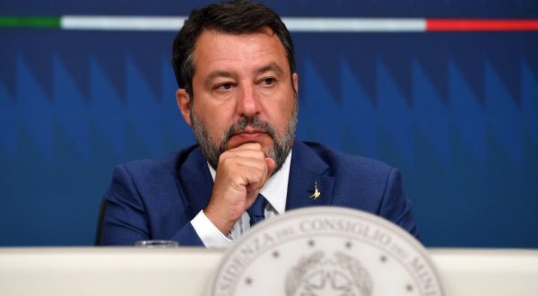 Manovra, Salvini “Soddisfatto, avrei voluto pace fiscale più incisiva”