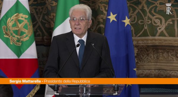 Mattarella “Germi dell’odio e del terrorismo aggrediscono la libertà”