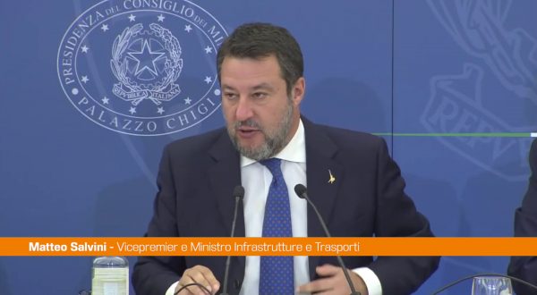 Salvini “Nella manovra c’è la copertura per il Ponte sullo Stretto”