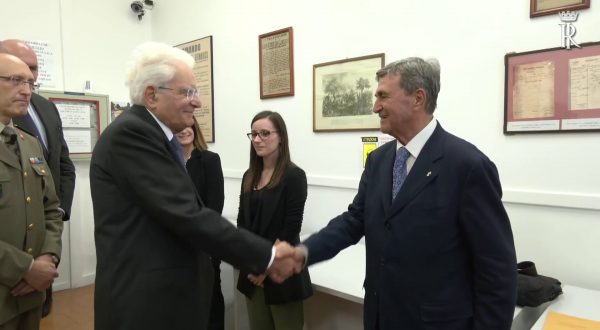 Mattarella visita Archivio storico dello Stato Maggiore dell’Esercito