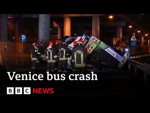 Venice bus plunges off bridge – at least 21 dead – BBC News