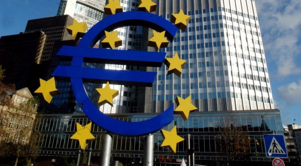 Bce, l’economia dell’Eurozona resta debole nel 2023