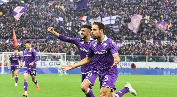 La Fiorentina torna al successo, piegato 2-1 il Bologna