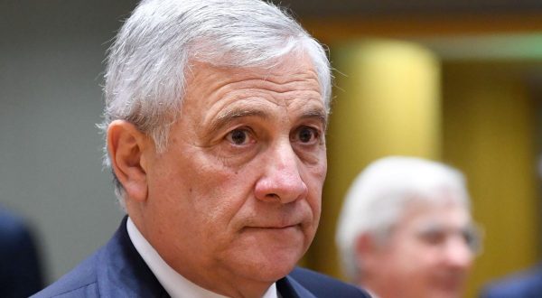 Ue, Tajani “Italia unico Paese non in recessione”