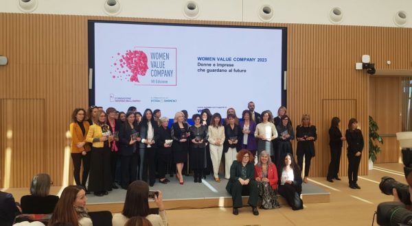 Women Value Company, Intesa Sanpaolo premia le imprese al femminile