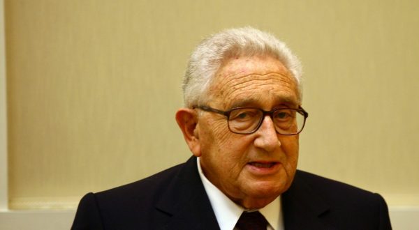 E’ morto Henry Kissinger, protagonista della politica estera Usa