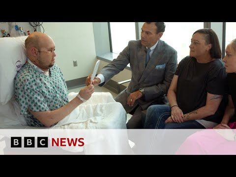 US veteran gets world’s first eye transplant – BBC News