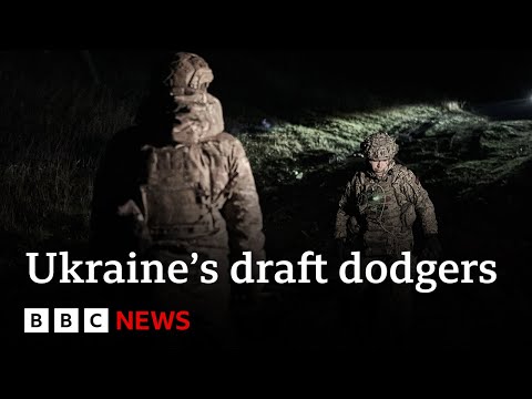 Ukrainian men flee draft in their thousands – BBC News