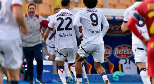 Finale convulso al Via del Mare, Lecce-Bologna 1-1